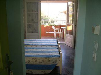 מוראיטיקה Anna Maria Studios And Apartments מראה חיצוני תמונה